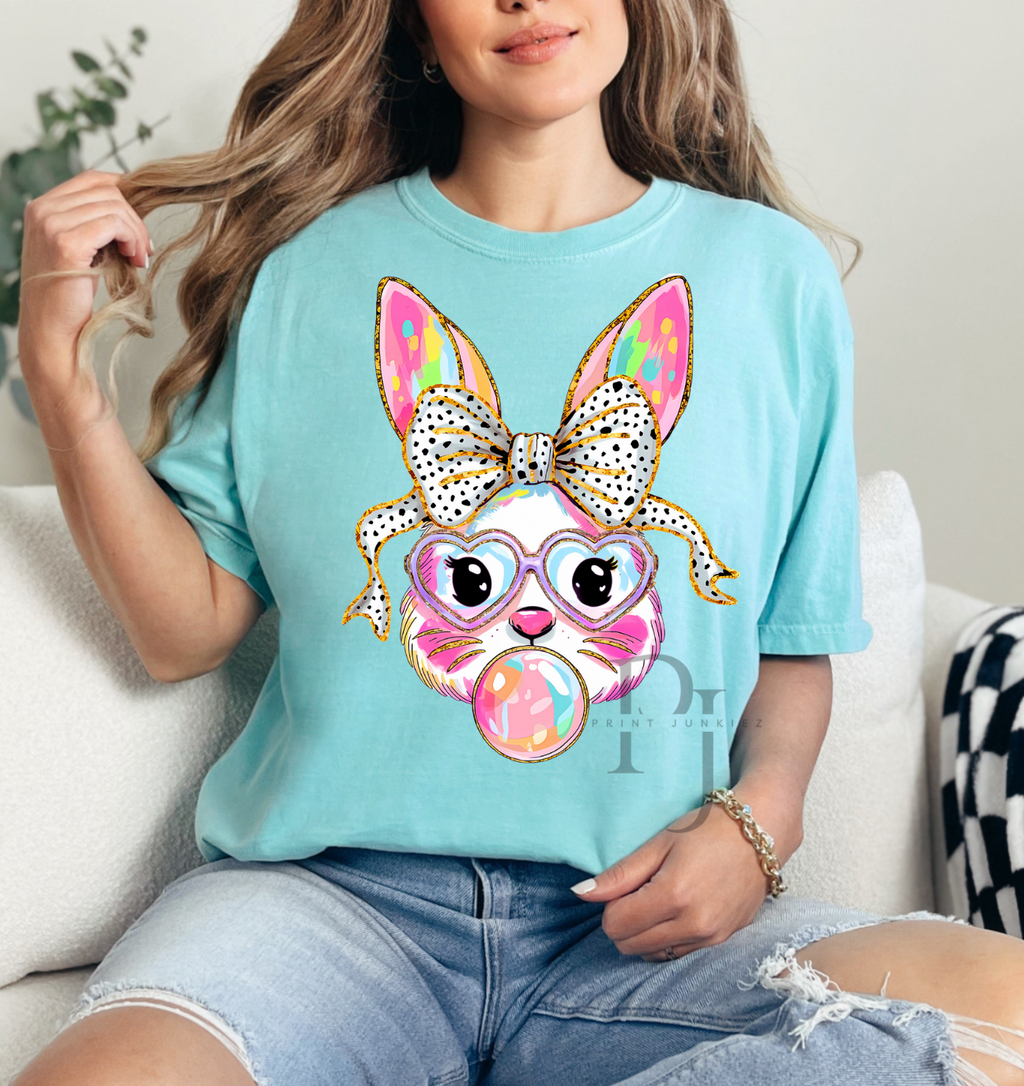 Painted Bunny Blowing Bubble - DTF