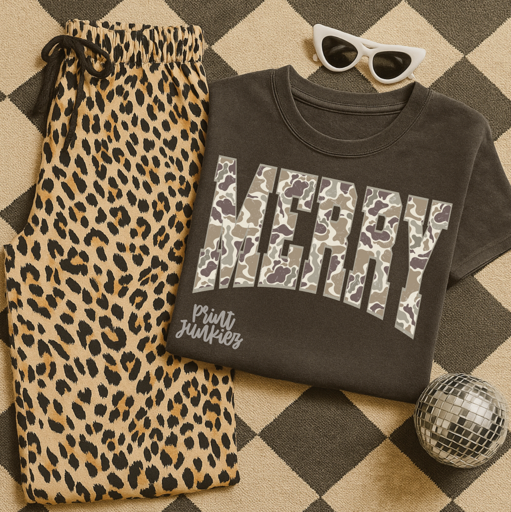 Merry Camo Distressed - DTF