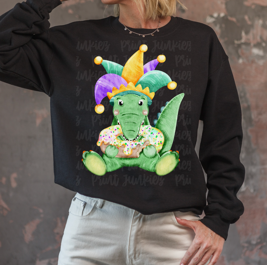 Alligator eating King Cake - DTF