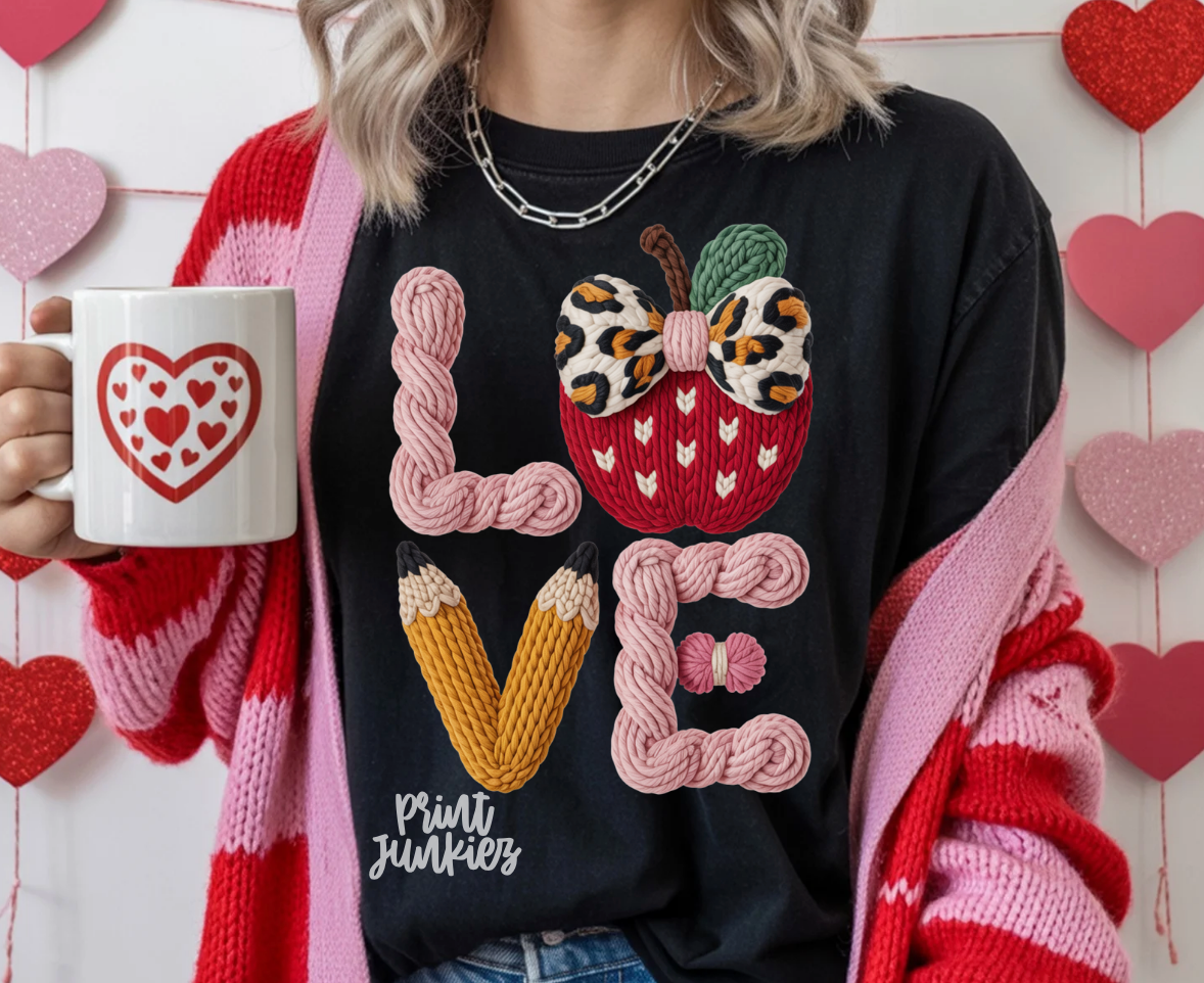 Love Apple & Pencil - DTF